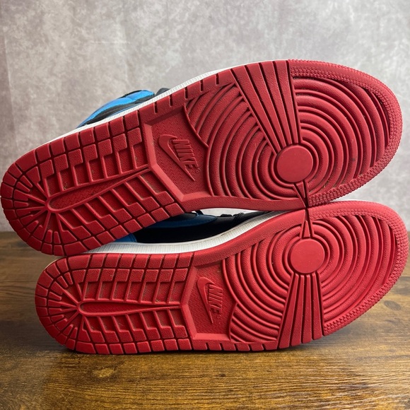 Jordan 1 High OG UNC To Chicago 2020 Size 12 W 10.5 M CD0461-046 Red Blue Black - Picture 8 of 9